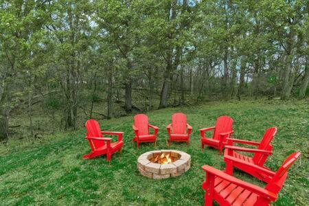 Harpers Ferry Cabin Hot Tub, Deck, Fire Pit, Wifi Zewnętrze zdjęcie