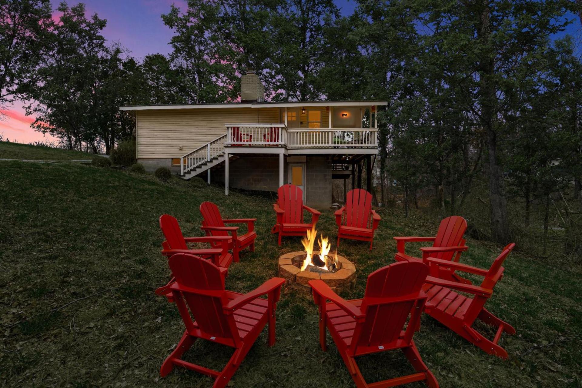 Harpers Ferry Cabin Hot Tub, Deck, Fire Pit, Wifi Zewnętrze zdjęcie